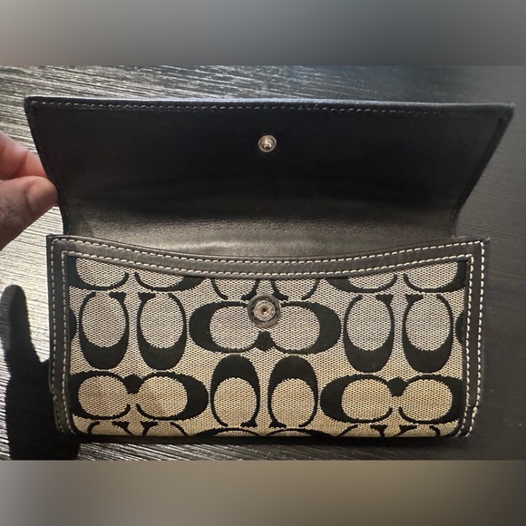 Wallet - Picture 2 of 3